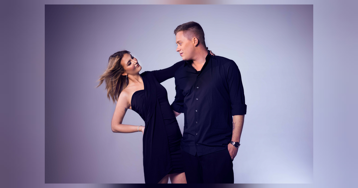 Julian Fiege und Nadine Ellrich von Neonlicht sprechen über ihren emotionalen Heiratsantrag und ihre gemeinsame Zukunft.